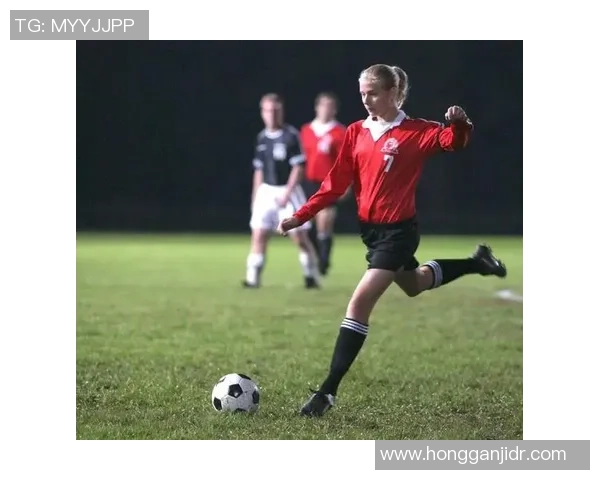 书写传奇足球人生球星亲笔讲述成长与荣耀的背后故事